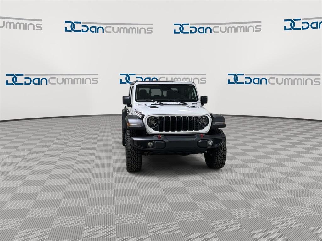 new 2024 Jeep Gladiator car, priced at $45,414