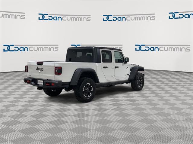 new 2024 Jeep Gladiator car, priced at $55,365