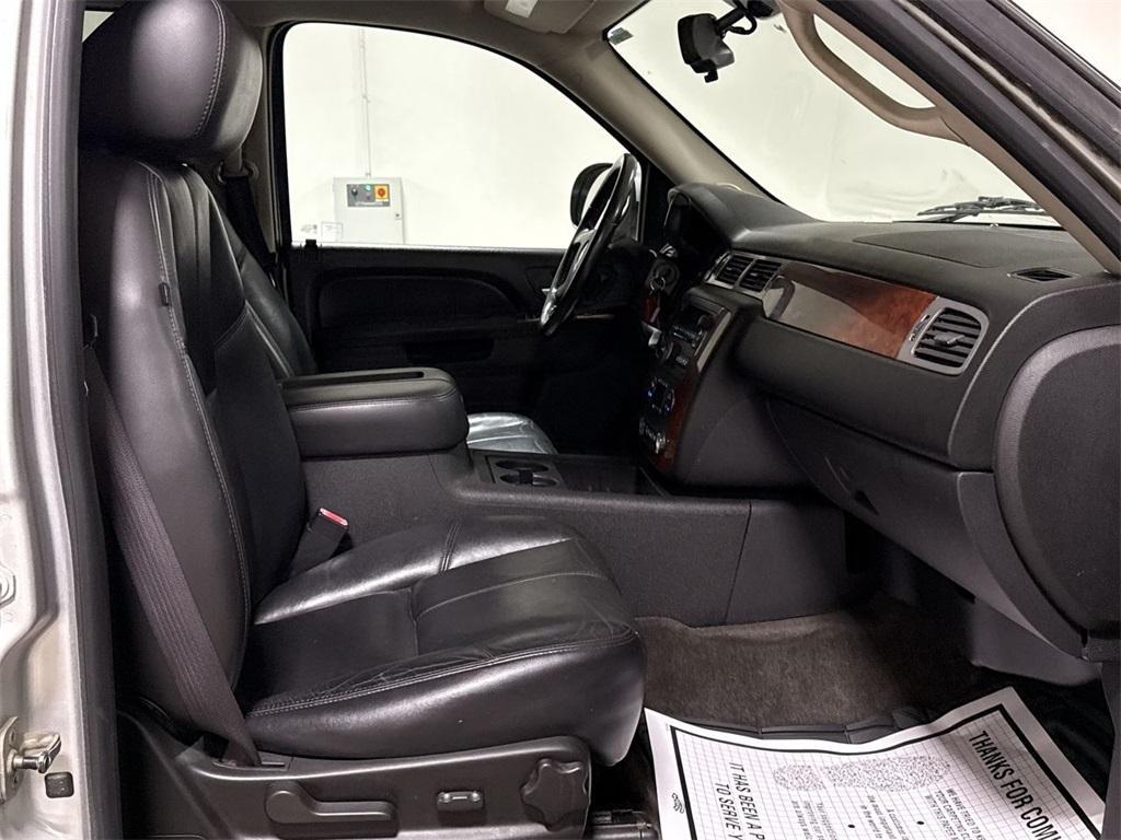used 2010 Chevrolet Suburban car, priced at $4,900