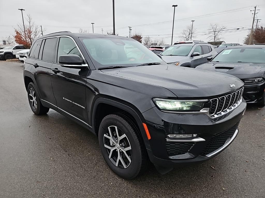 used 2024 Jeep Grand Cherokee car, priced at $34,380