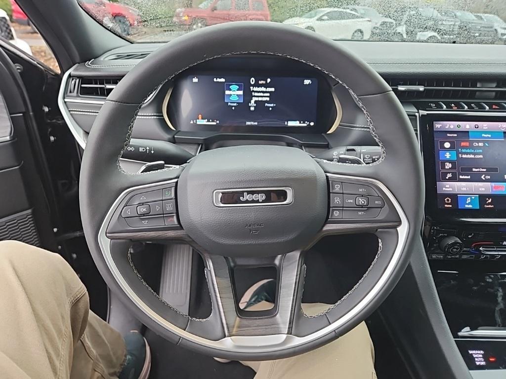 used 2024 Jeep Grand Cherokee car, priced at $34,380