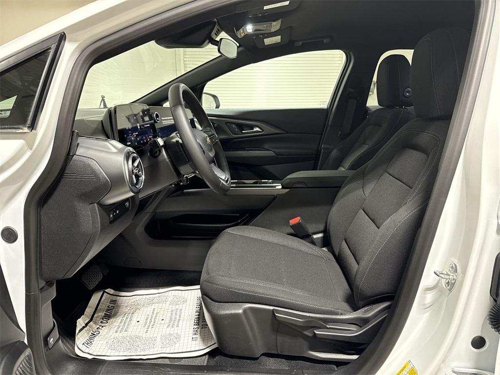 new 2026 Chevrolet Equinox EV car, priced at $30,623