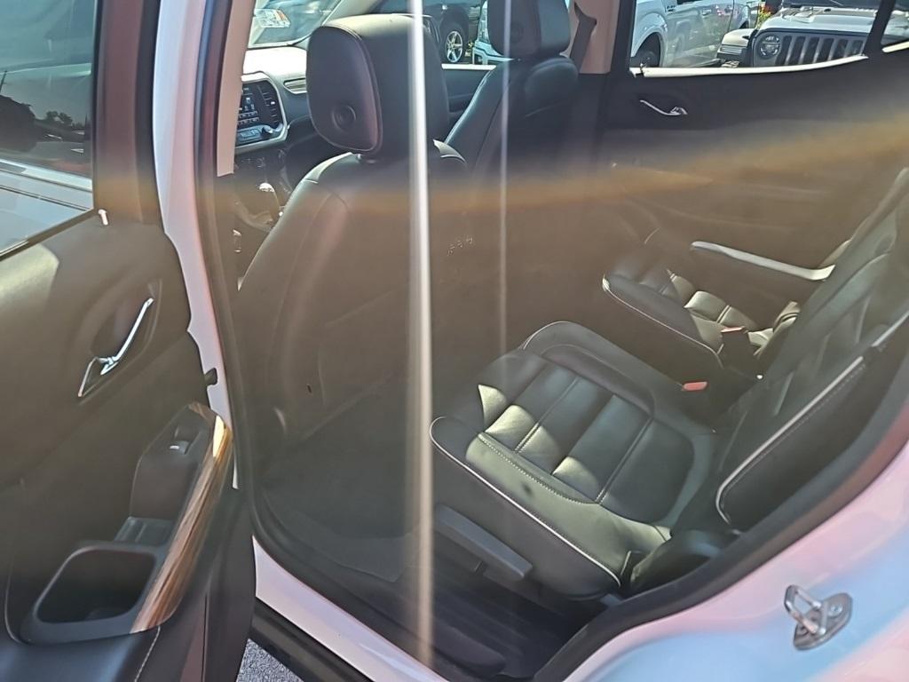 used 2019 GMC Acadia car, priced at $22,587