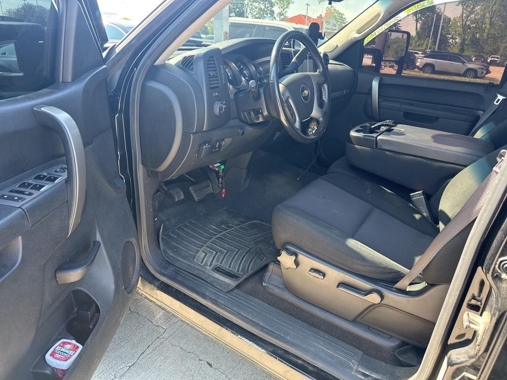 used 2013 Chevrolet Silverado 2500 car, priced at $29,900