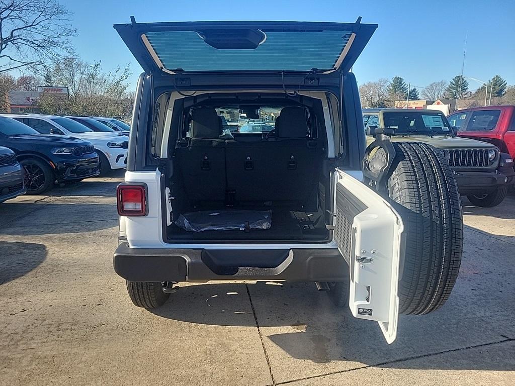 new 2025 Jeep Wrangler car, priced at $52,335