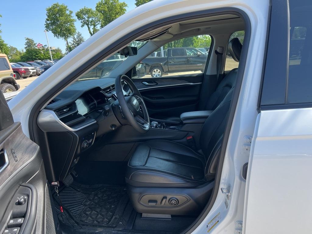 used 2023 Jeep Grand Cherokee 4xe car, priced at $33,587
