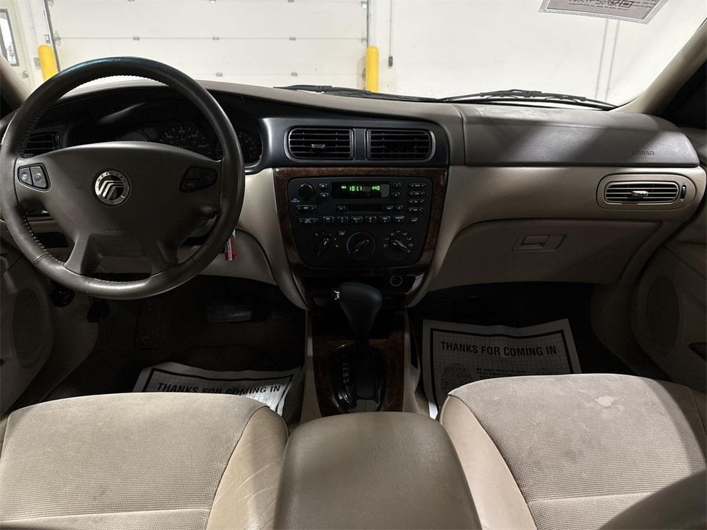 used 2001 Mercury Sable car, priced at $1,900