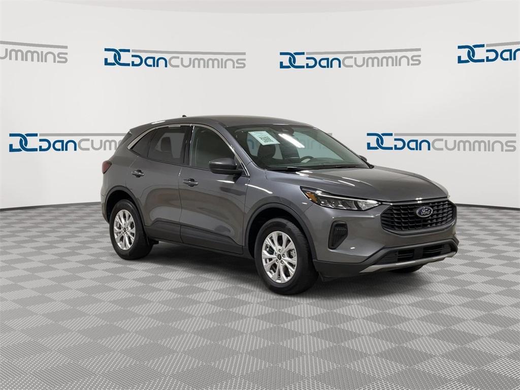 used 2024 Ford Escape car, priced at $25,587