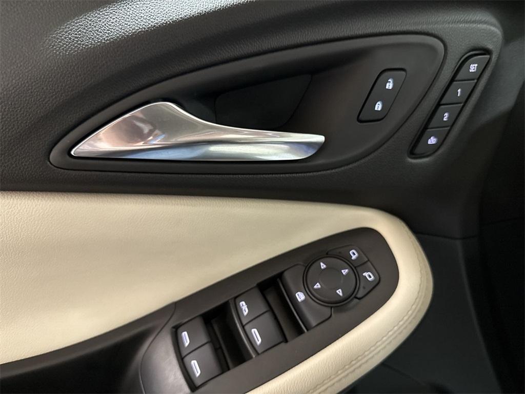 new 2025 Buick Encore GX car, priced at $27,895