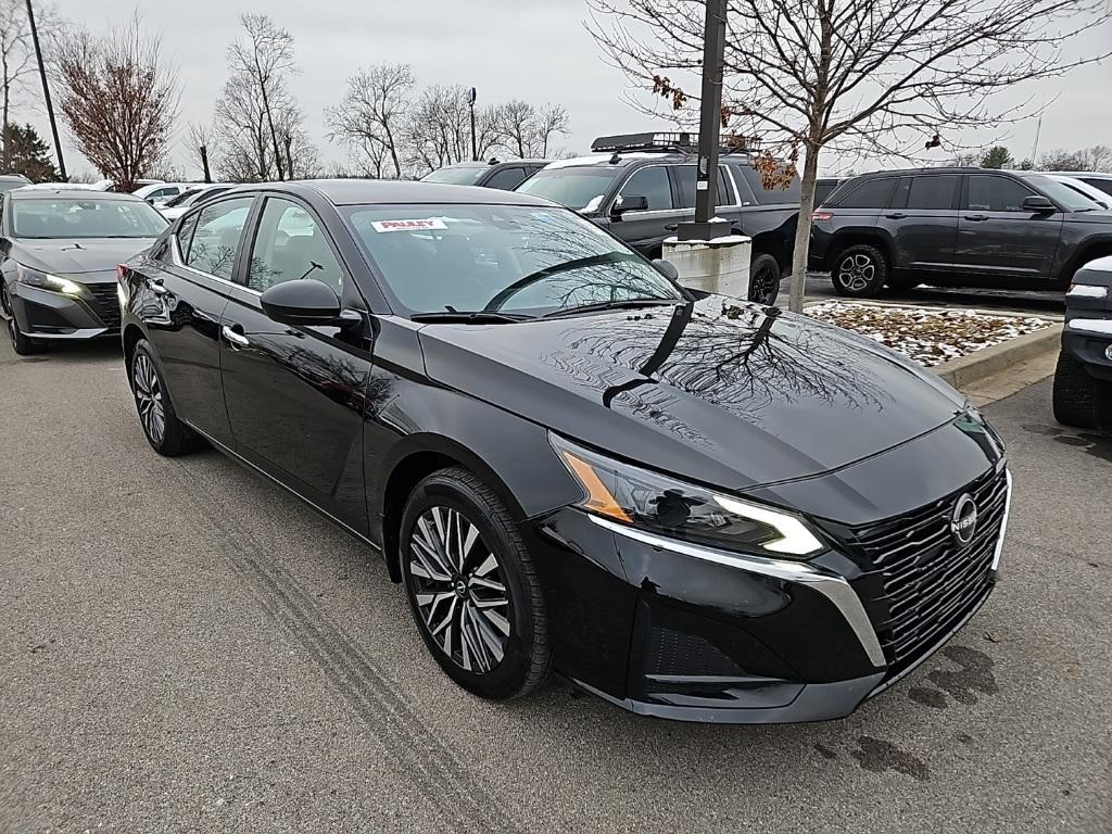used 2024 Nissan Altima car