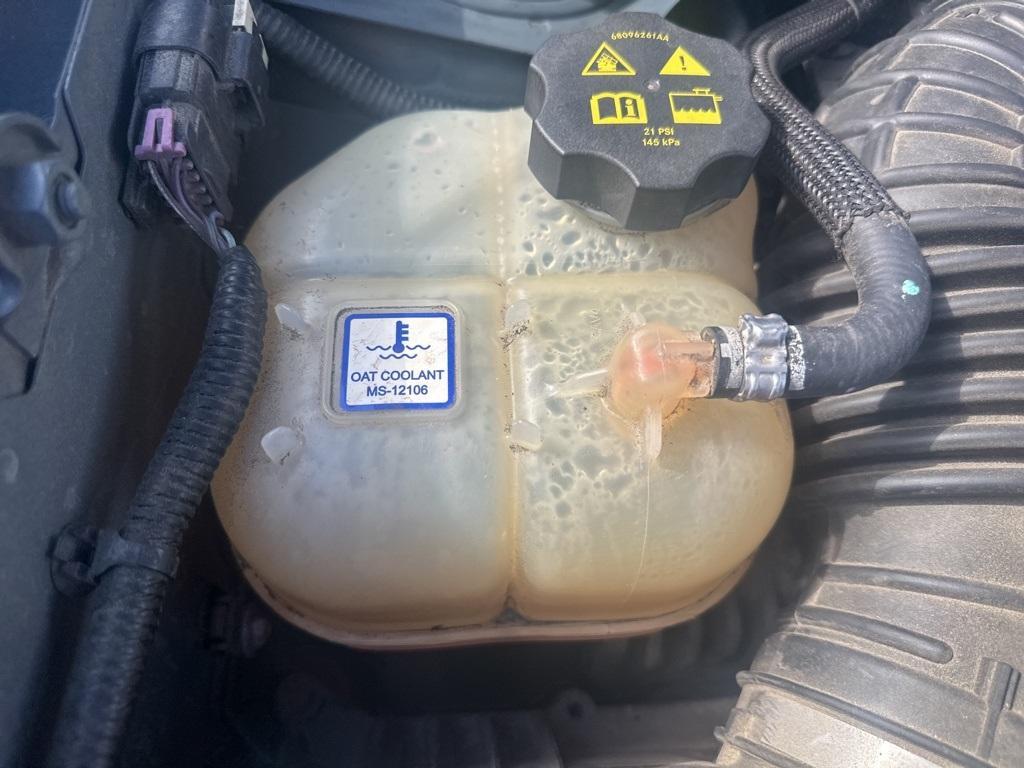 used 2014 Jeep Cherokee car, priced at $6,500