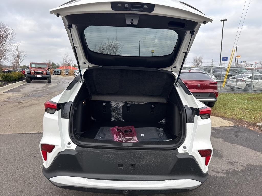 new 2025 Buick Envista car, priced at $24,795