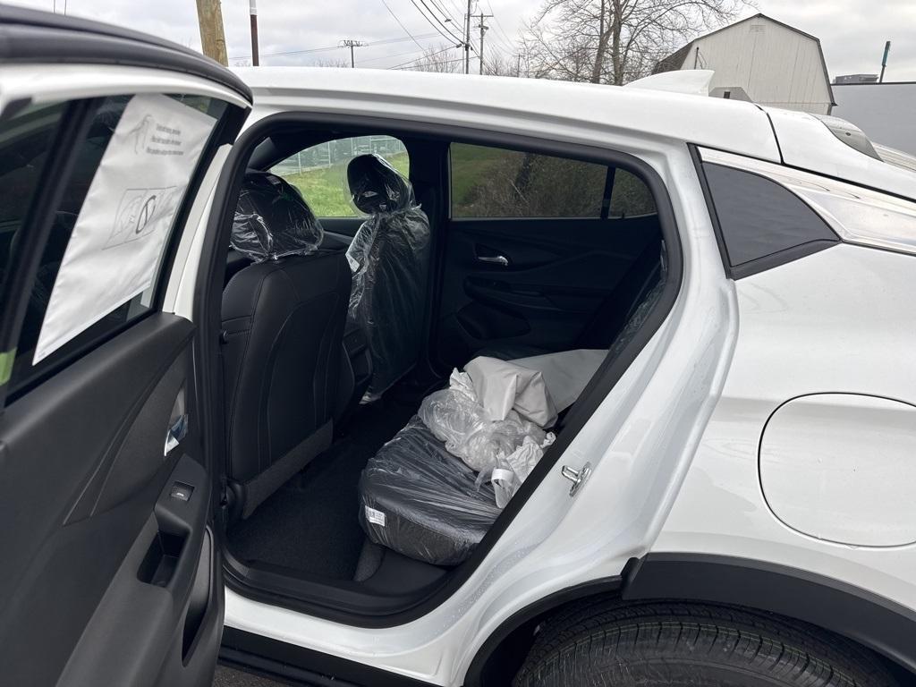 new 2025 Buick Envista car, priced at $24,795