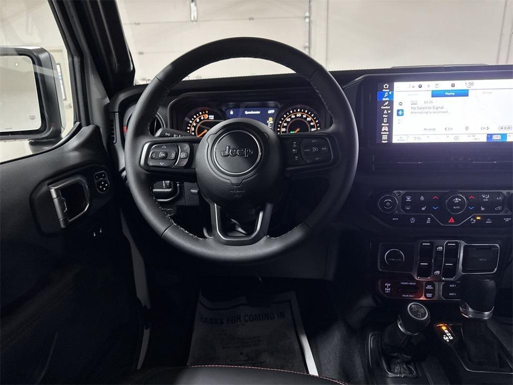 new 2025 Jeep Gladiator car, priced at $51,462