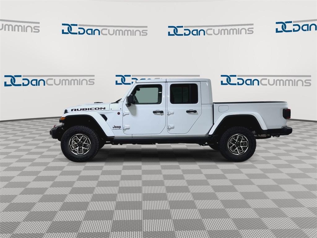 new 2025 Jeep Gladiator car, priced at $51,462
