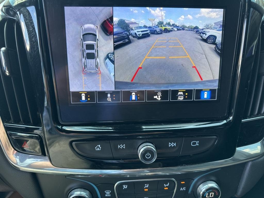 used 2023 Chevrolet Traverse car, priced at $38,987