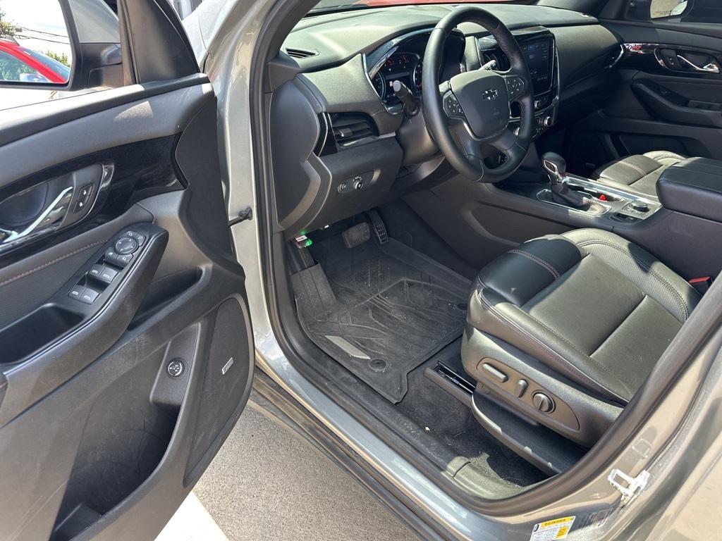 used 2023 Chevrolet Traverse car, priced at $38,987