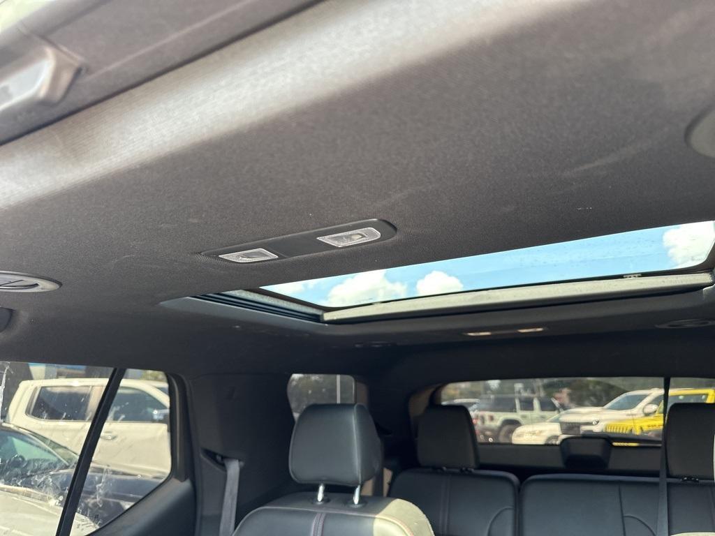 used 2023 Chevrolet Traverse car, priced at $38,987