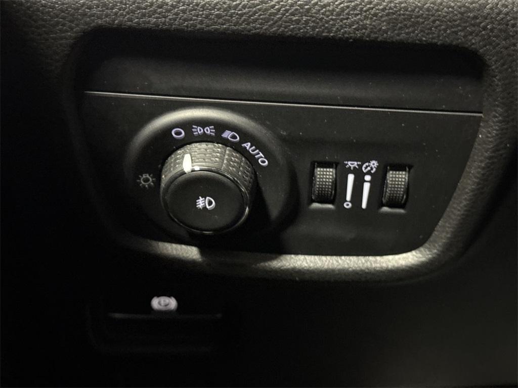 used 2024 Jeep Grand Cherokee car, priced at $32,327