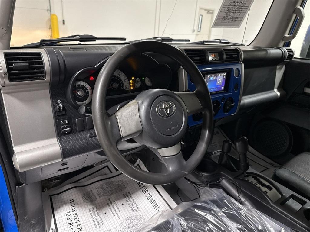 used 2008 Toyota FJ Cruiser car, priced at $6,900