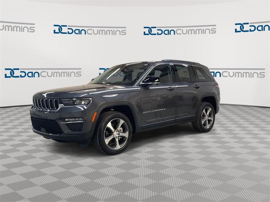 new 2024 Jeep Grand Cherokee car, priced at $48,737