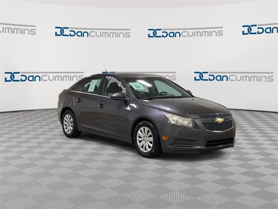 used 2011 Chevrolet Cruze car, priced at $2,500