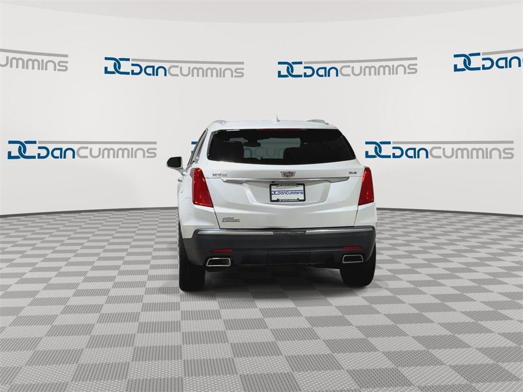 used 2017 Cadillac XT5 car