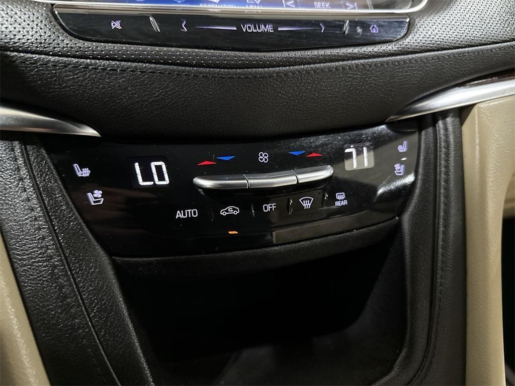 used 2017 Cadillac XT5 car