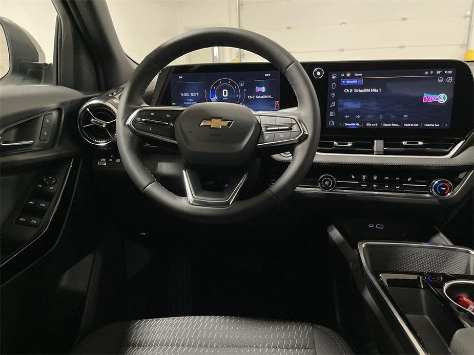 new 2025 Chevrolet Equinox car, priced at $28,873