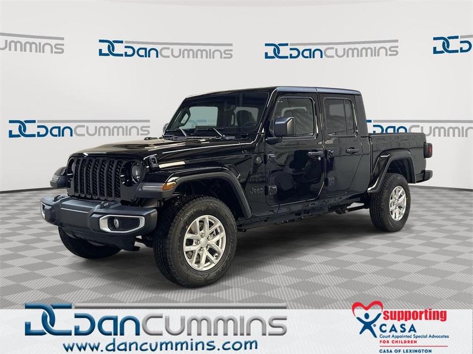 new 2023 Jeep Gladiator car, priced at $44,928