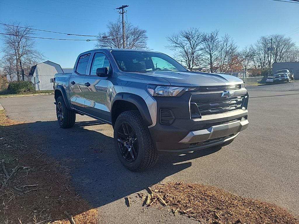 new 2024 Chevrolet Colorado car, priced at $39,873