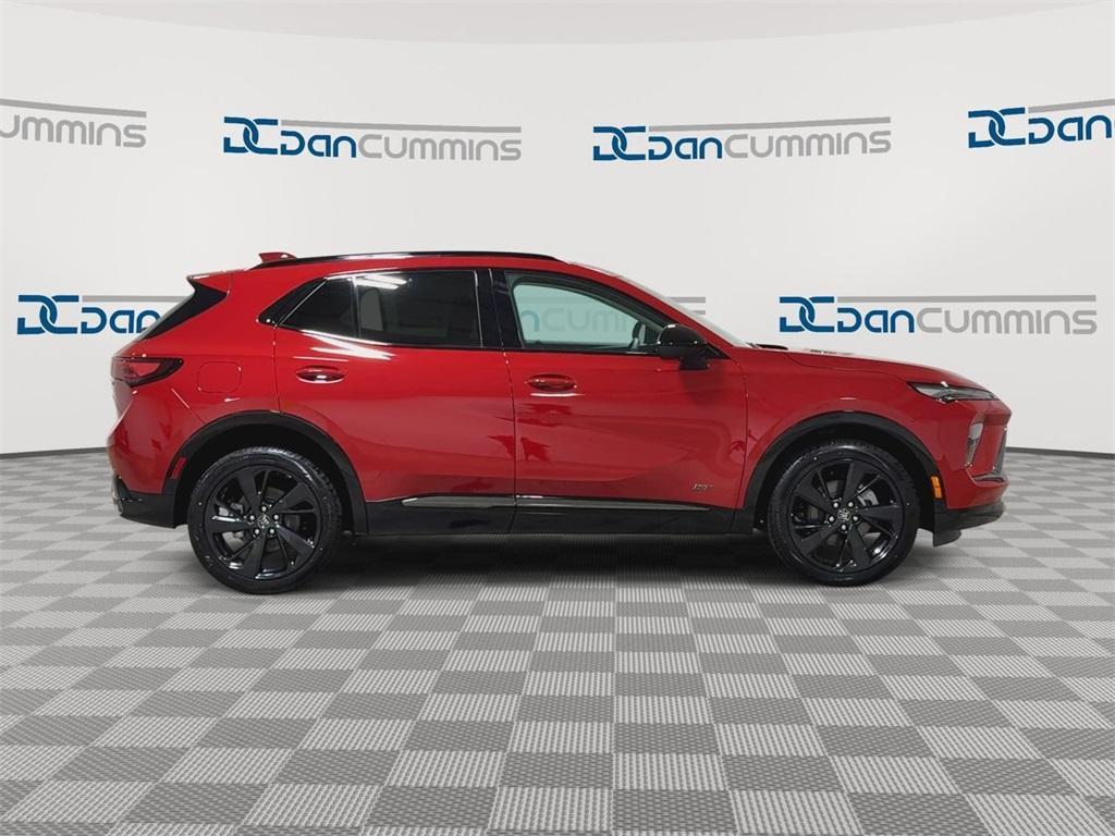 new 2025 Buick Envision car, priced at $40,982