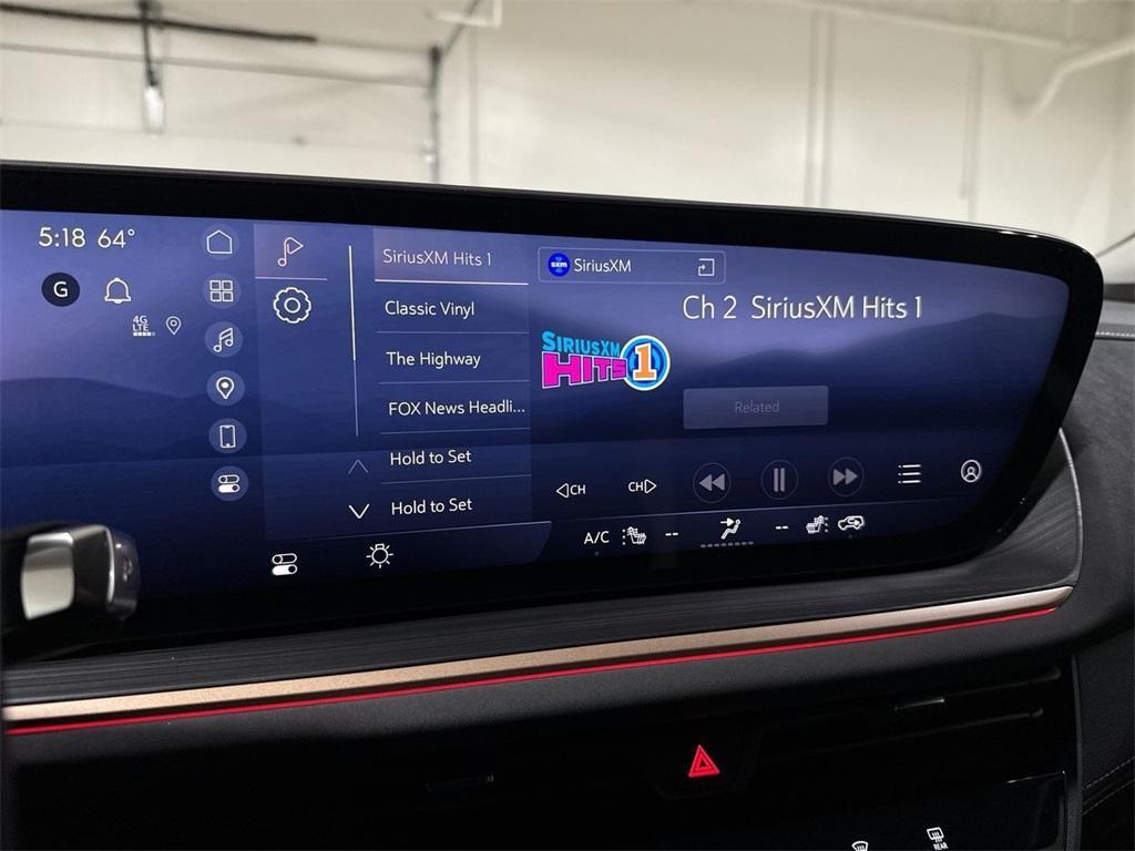 new 2025 Buick Envision car, priced at $40,982
