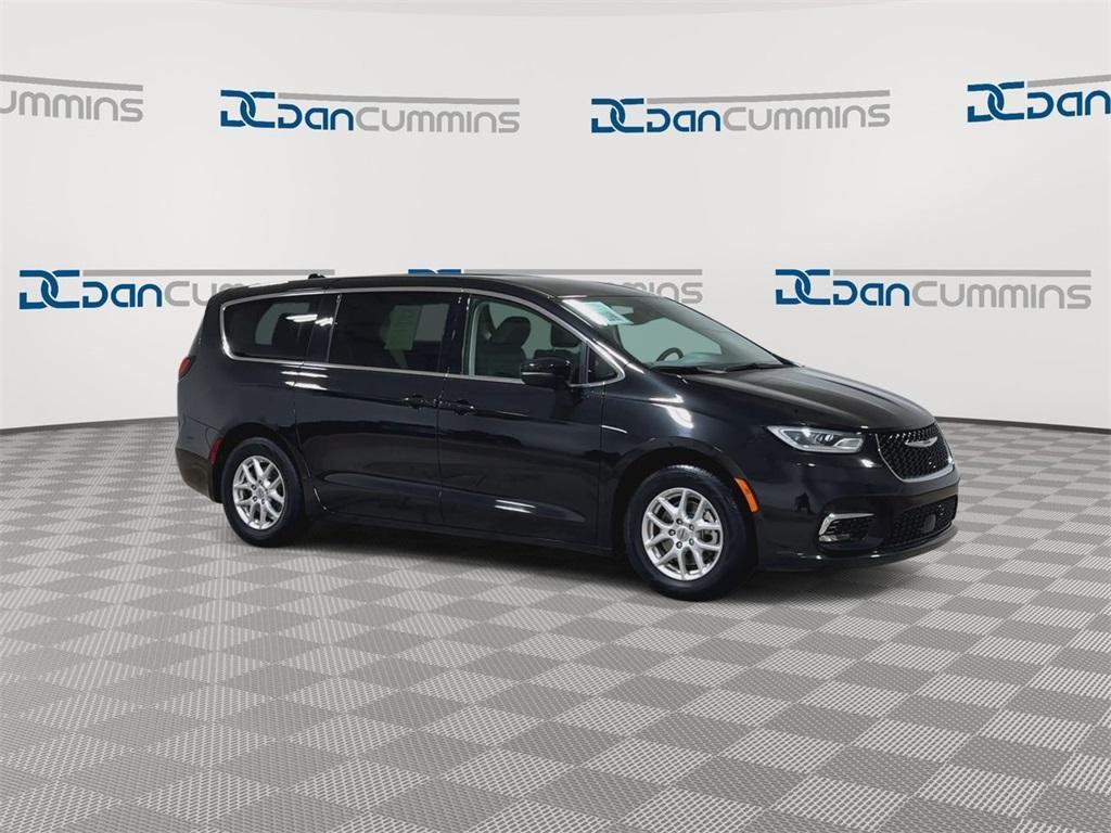 used 2023 Chrysler Pacifica car, priced at $21,787