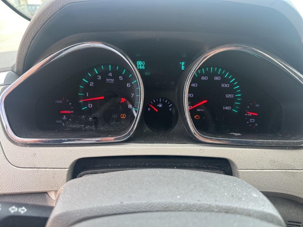 used 2010 Chevrolet Traverse car, priced at $3,900