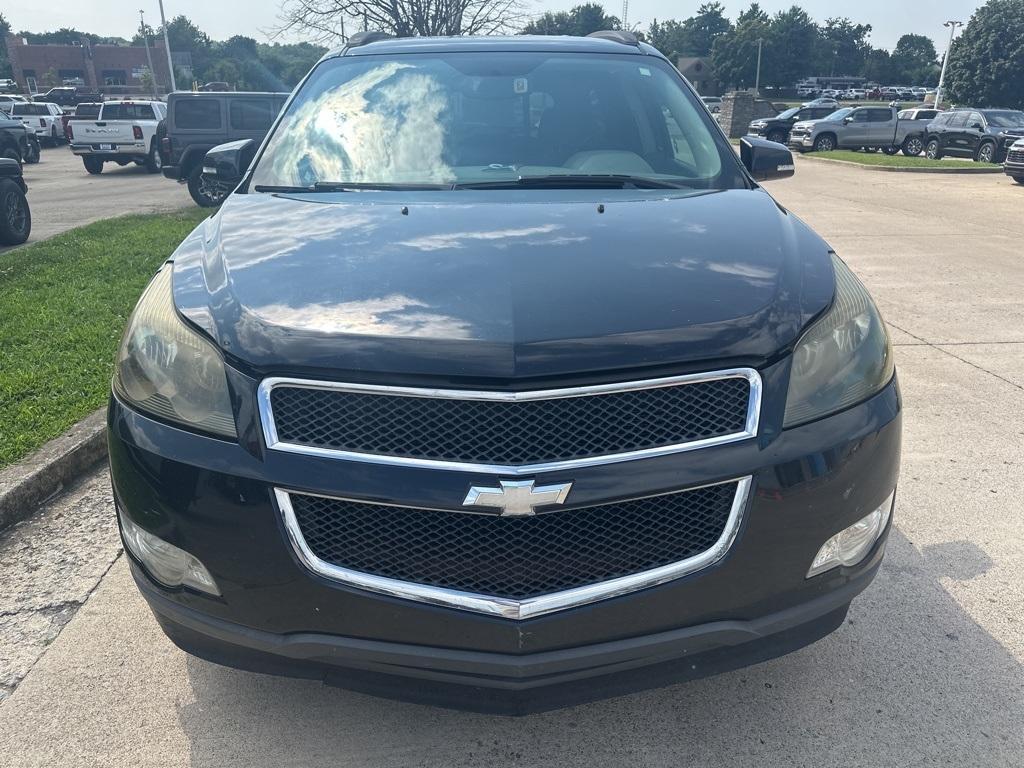 used 2010 Chevrolet Traverse car, priced at $3,900