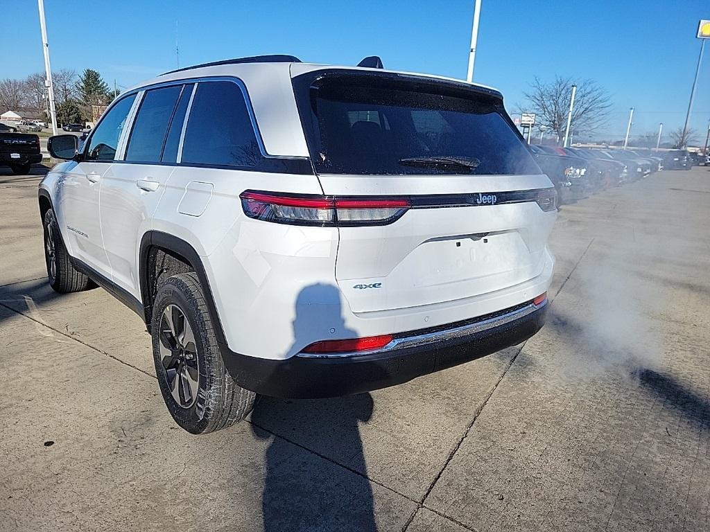 new 2025 Jeep Grand Cherokee 4xe car, priced at $54,612