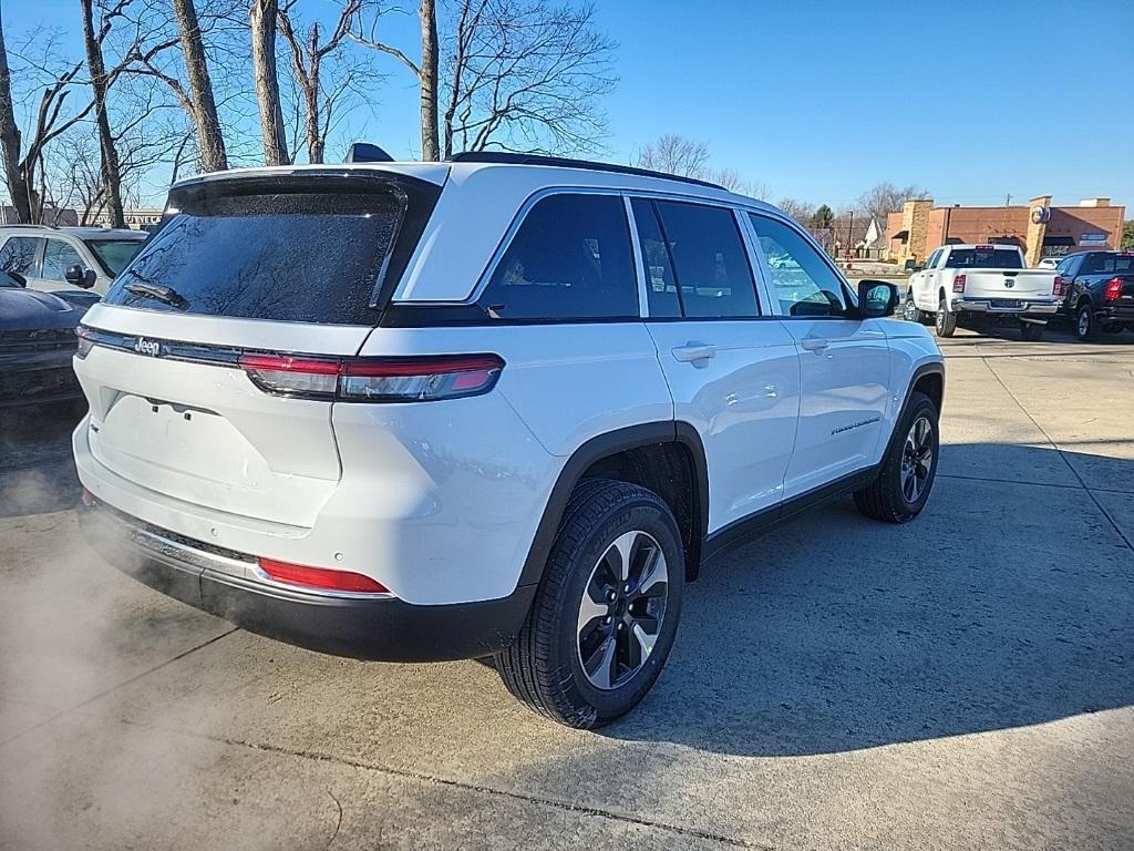 new 2025 Jeep Grand Cherokee 4xe car, priced at $54,612