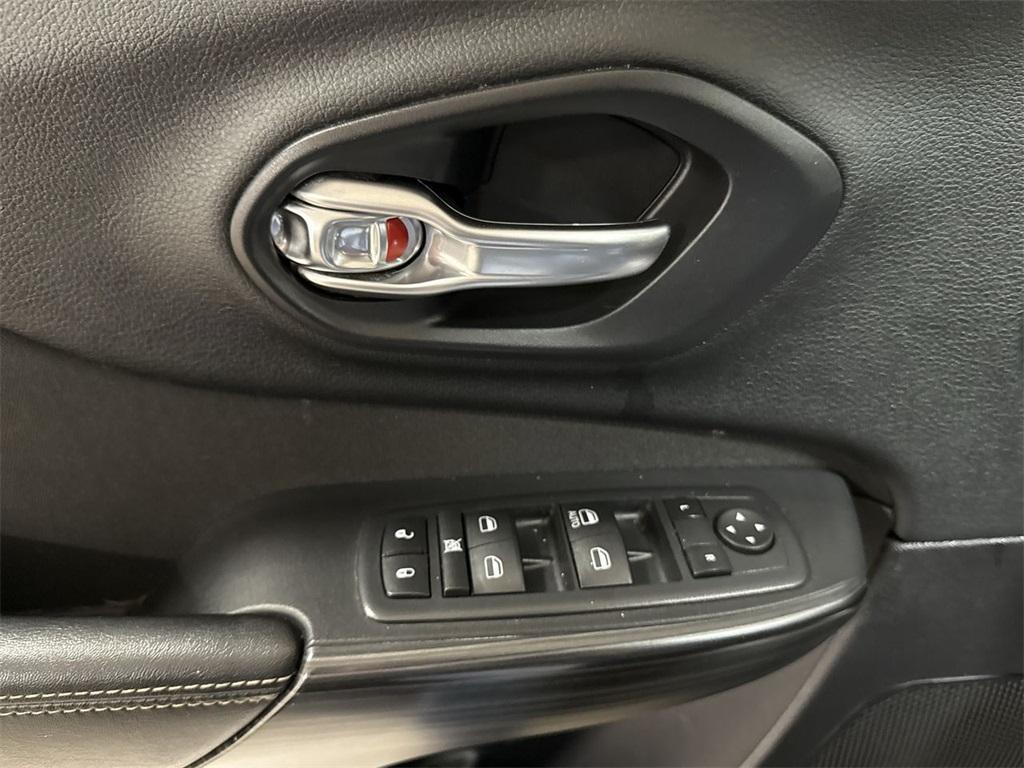 used 2017 Jeep Cherokee car, priced at $6,900