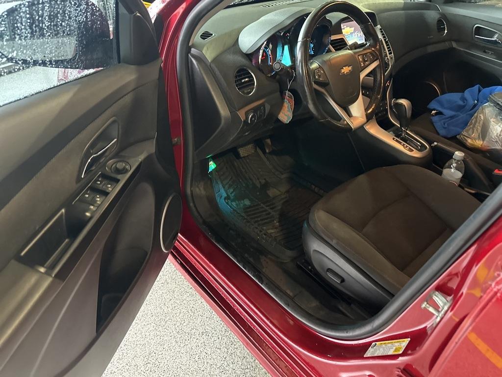 used 2014 Chevrolet Cruze car, priced at $3,500