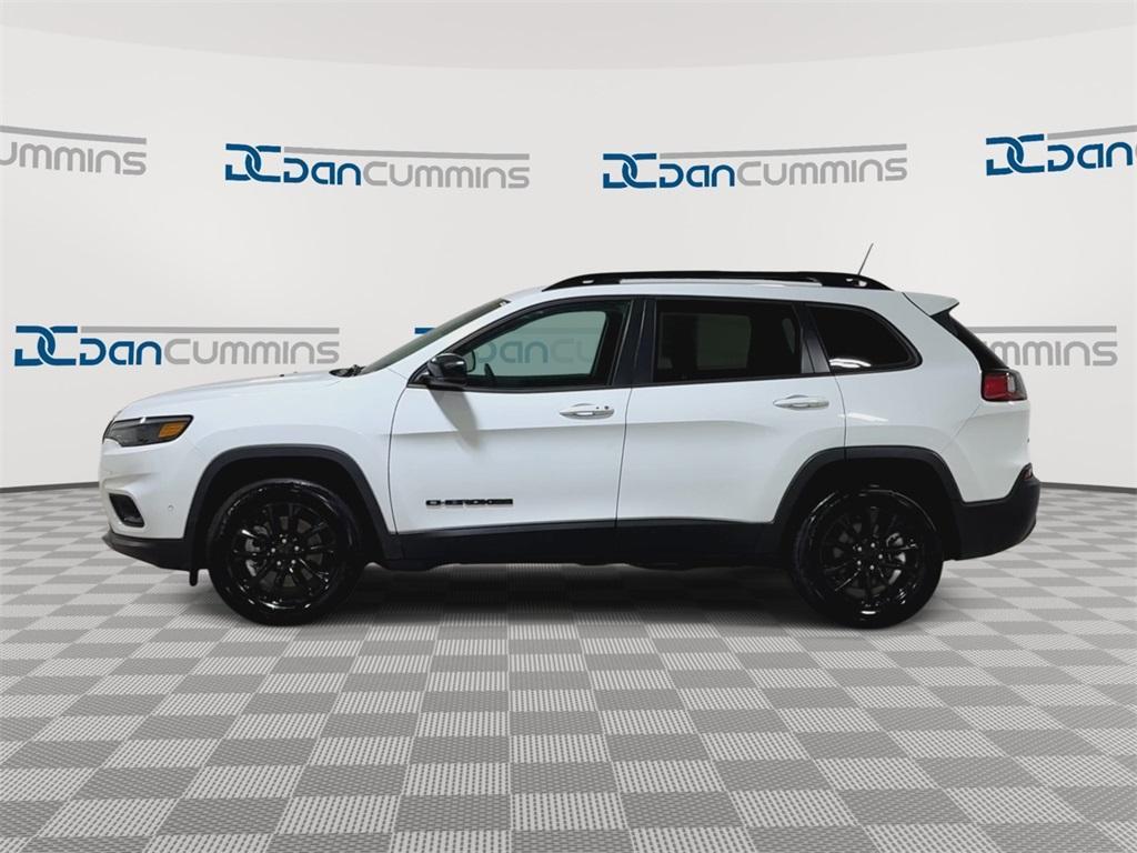 used 2023 Jeep Cherokee car, priced at $20,787