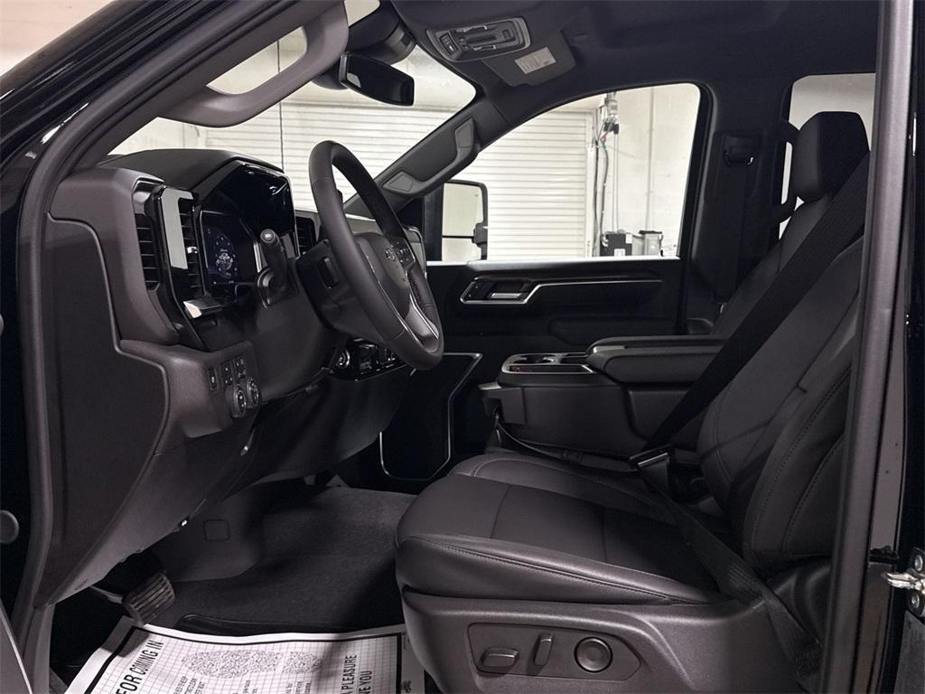 new 2025 Chevrolet Silverado 2500 car, priced at $64,275