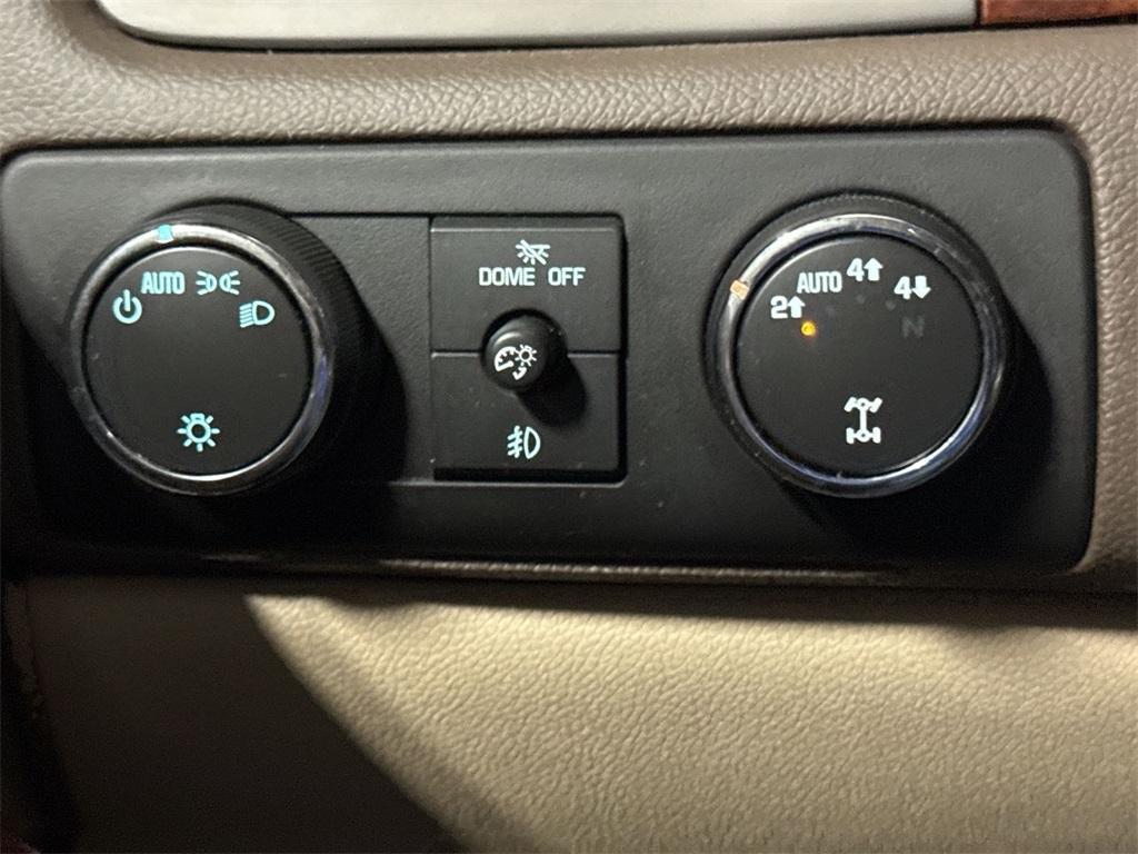 used 2014 Chevrolet Suburban car, priced at $15,500