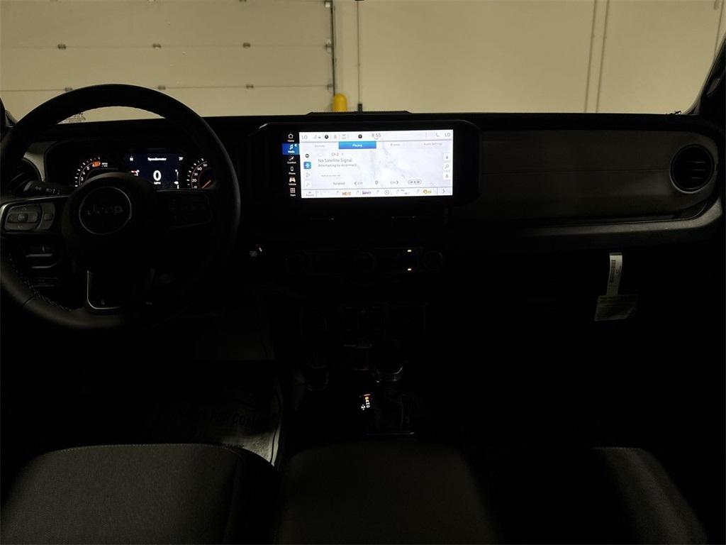 new 2025 Jeep Wrangler car, priced at $48,572