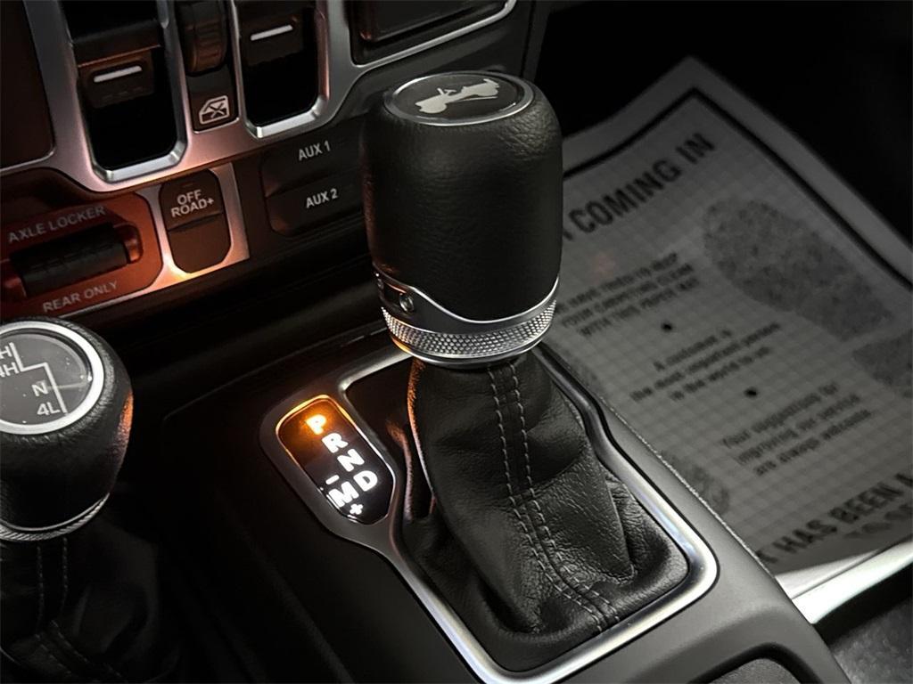 new 2025 Jeep Wrangler car, priced at $48,572