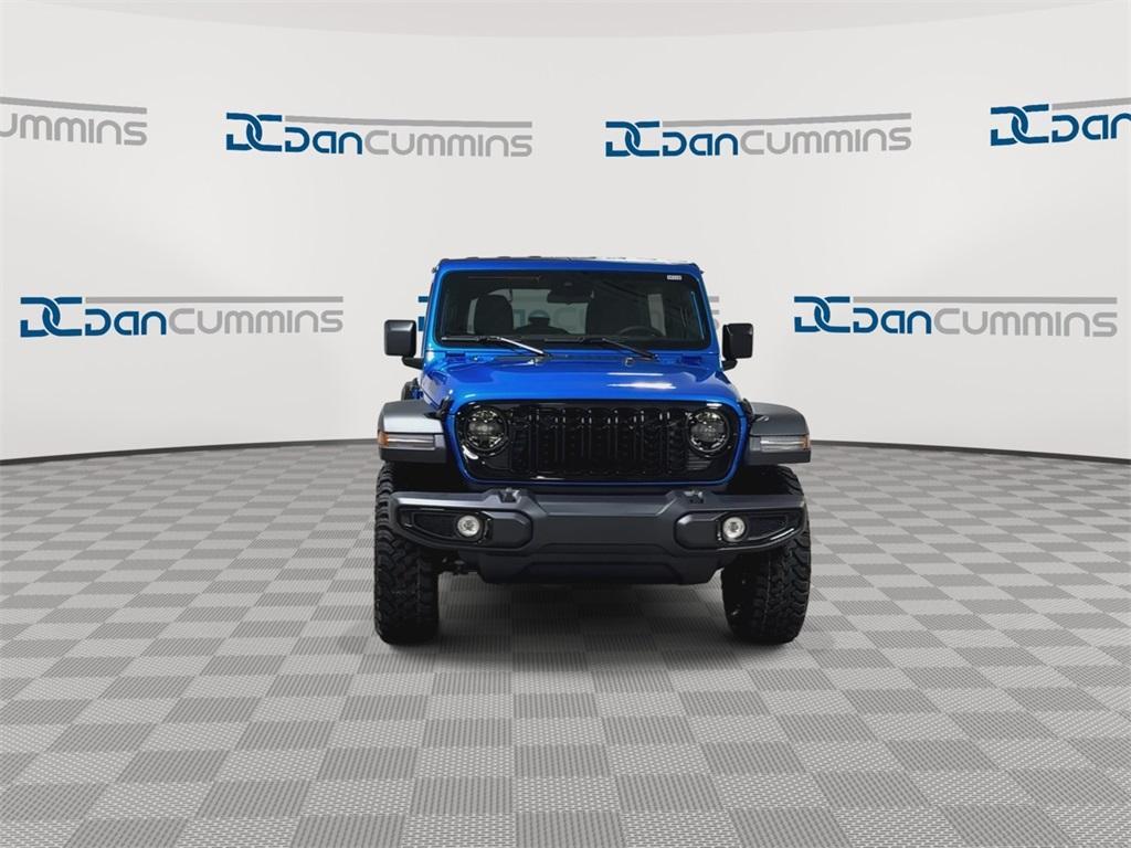 new 2025 Jeep Wrangler car, priced at $48,572