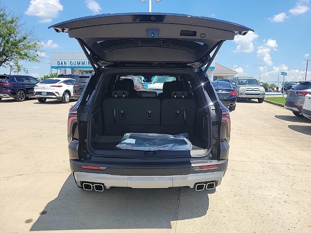 new 2025 Chevrolet Traverse car, priced at $49,795