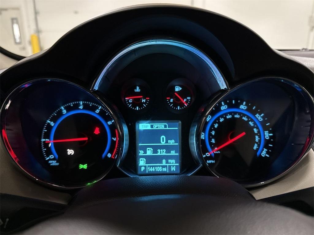 used 2015 Chevrolet Cruze car, priced at $7,500