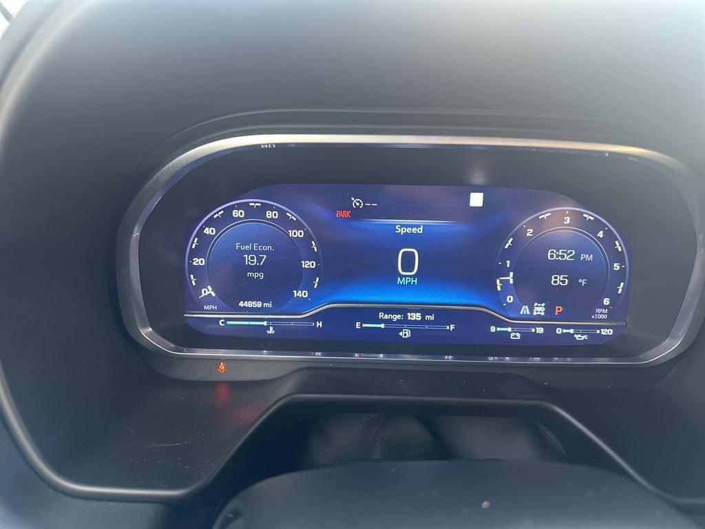 used 2023 Chevrolet Suburban car
