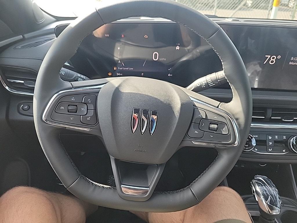 new 2025 Buick Envista car, priced at $25,446